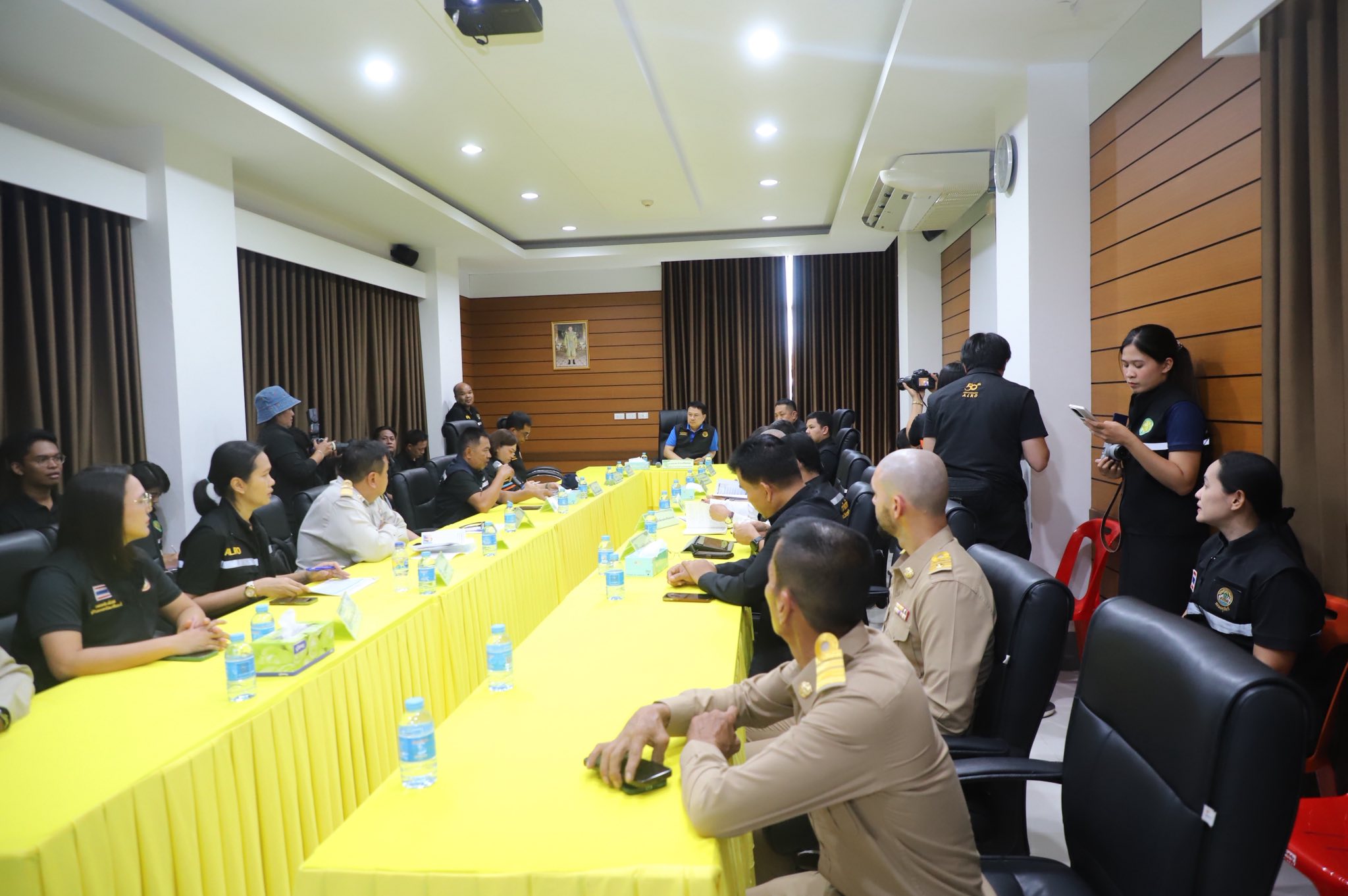 title - ข่าวดีชาวกระบี่ รมช.เกษตรฯ ลงพื้นที่ติดตามโปรเจกต์ยักษ์ ส.ป.ก. เร่งพัฒนาโครงสร้างพื้นฐานแปลงพื้นที่เป้าหมาย คทช. ในเขตปฏิรูปที่ดิน กว่า 4,300 ไร่ มุ่งสร้างอาชีพอย่างยั่งยืน